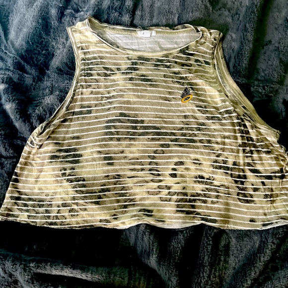 2 Size medium ardene tank tops - Picture 3 of 4